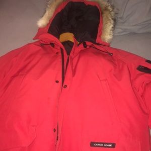 Canada Goose Men’s Coat Size L Color Red